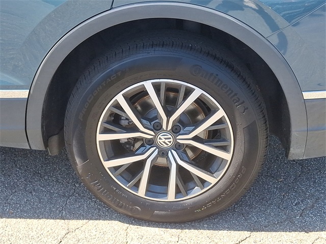 Vehicle image 8 of 30