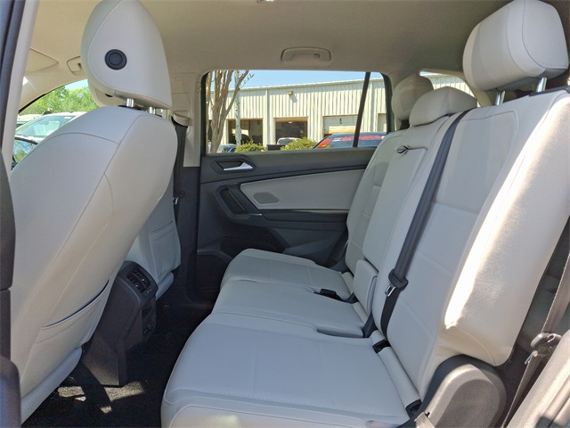 Vehicle image 9 of 30