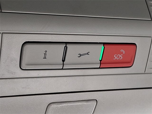 Vehicle image 25 of 30