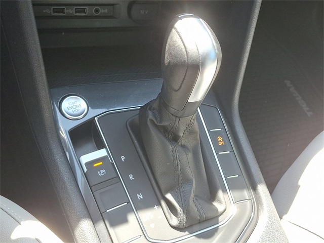 Vehicle image 14 of 30