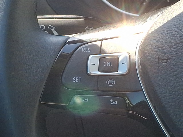 Vehicle image 20 of 30
