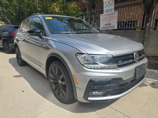 2020 Volkswagen Tiguan SE R-Line Black