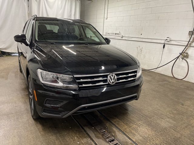 2020 Volkswagen Tiguan SE R-Line Black