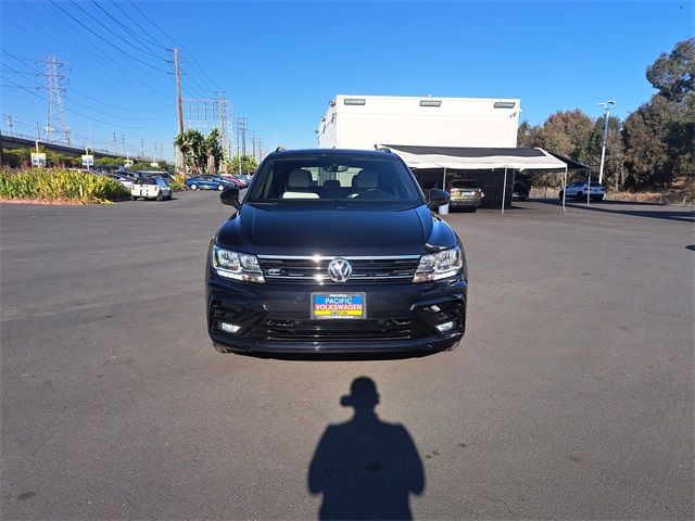 2020 Volkswagen Tiguan SE R-Line Black