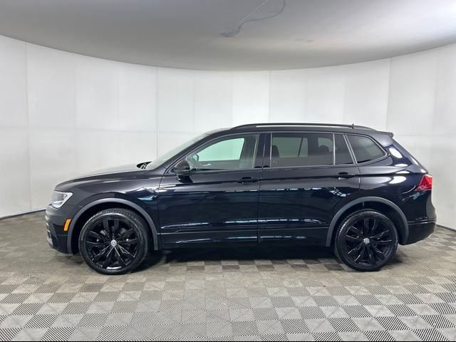 2020 Volkswagen Tiguan SE R-Line Black