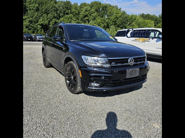 2020 Volkswagen Tiguan SE R-Line Black