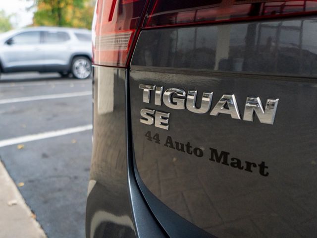 2020 Volkswagen Tiguan SE R-Line Black