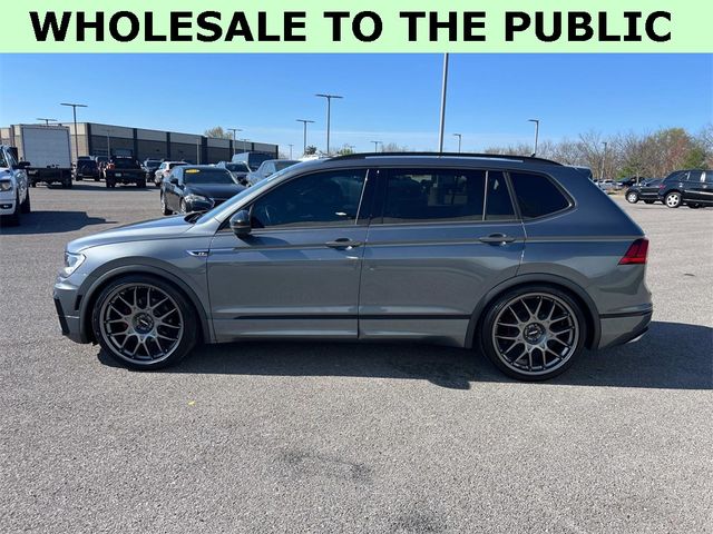 2020 Volkswagen Tiguan SE R-Line Black