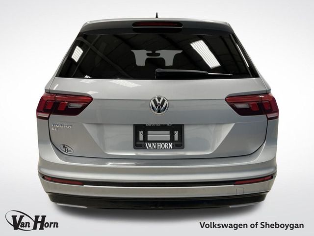 2020 Volkswagen Tiguan SE R-Line Black