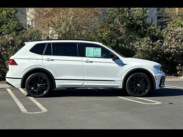 2020 Volkswagen Tiguan SE R-Line Black