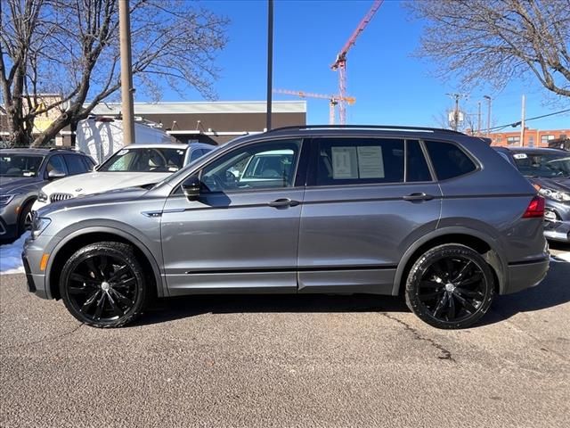 2020 Volkswagen Tiguan SE R-Line Black