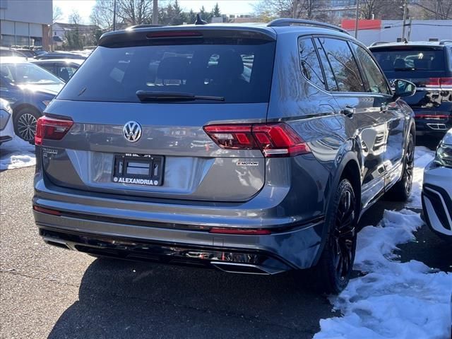 2020 Volkswagen Tiguan SE R-Line Black