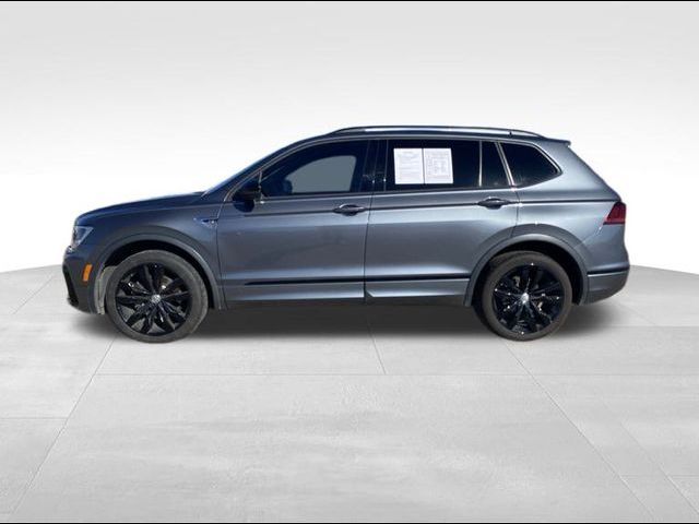 2020 Volkswagen Tiguan SE R-Line Black