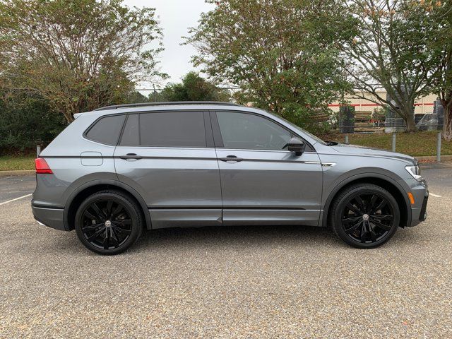 2020 Volkswagen Tiguan SE R-Line Black