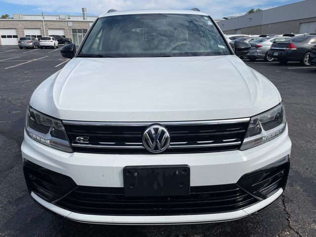 2020 Volkswagen Tiguan SE R-Line Black