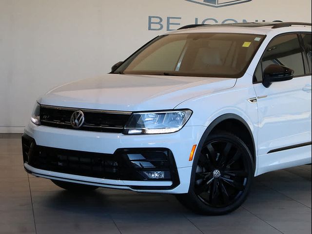 2020 Volkswagen Tiguan SE R-Line Black