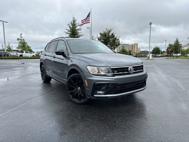 2020 Volkswagen Tiguan SE R-Line Black