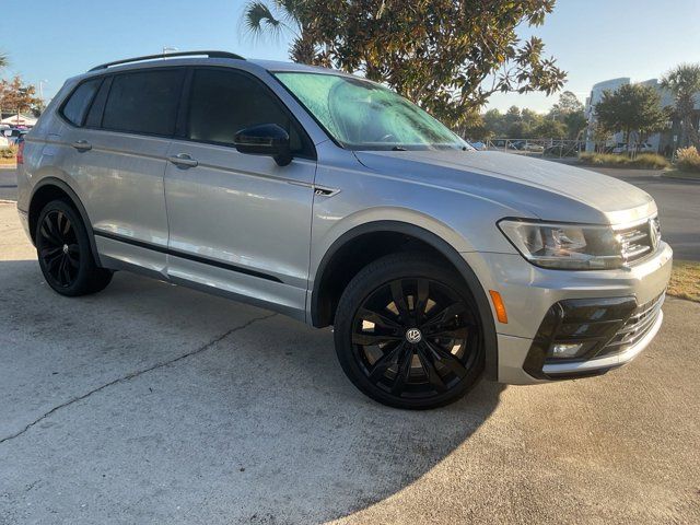 2020 Volkswagen Tiguan SE R-Line Black