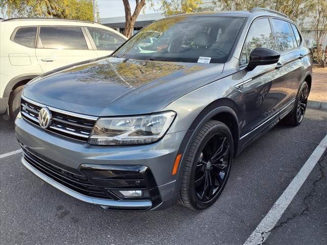 2020 Volkswagen Tiguan SE R-Line Black