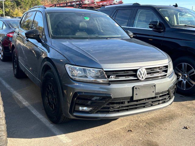 2020 Volkswagen Tiguan SE R-Line Black