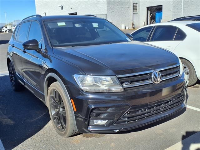 2020 Volkswagen Tiguan SE R-Line Black