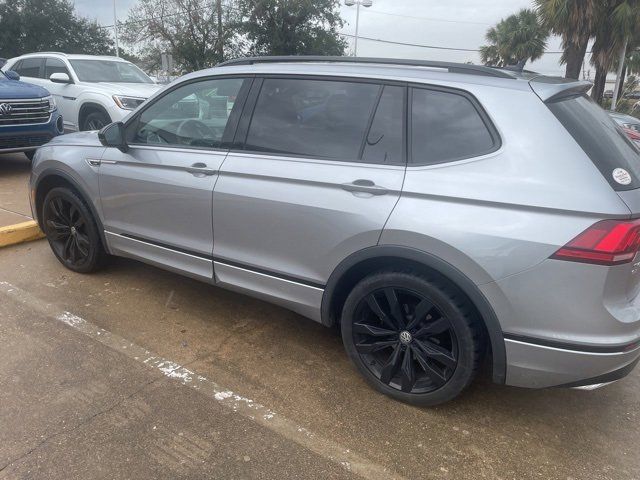 2020 Volkswagen Tiguan SE R-Line Black