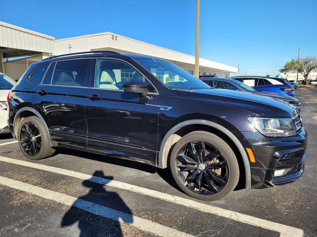 2020 Volkswagen Tiguan SE R-Line Black