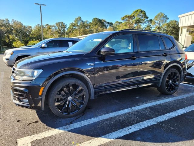 2020 Volkswagen Tiguan SE R-Line Black