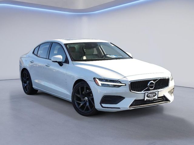 2020 Volvo S60 Momentum