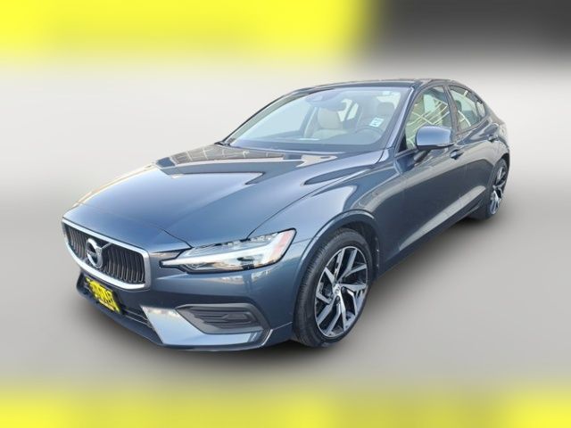 2020 Volvo S60 Momentum