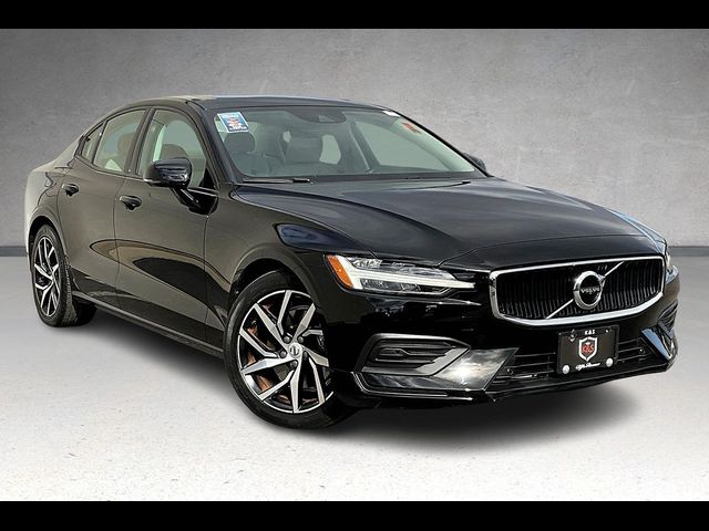 2020 Volvo S60 Momentum