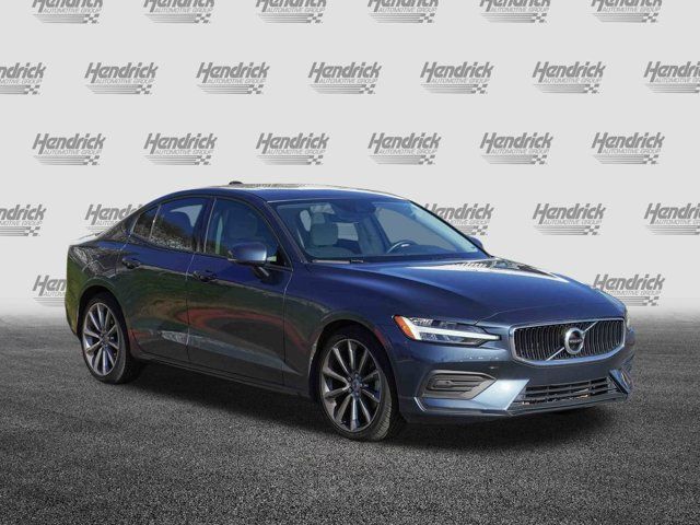 2020 Volvo S60 Momentum