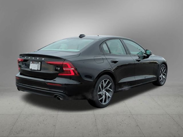 2020 Volvo S60 Momentum