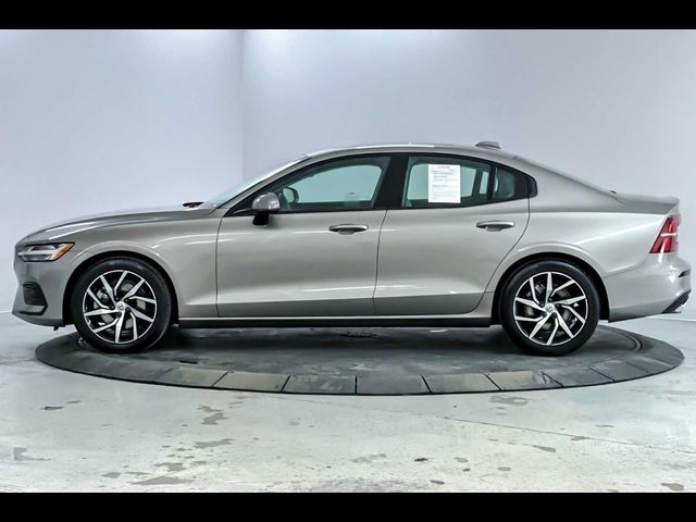 2020 Volvo S60 Momentum