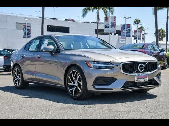 2020 Volvo S60 Momentum