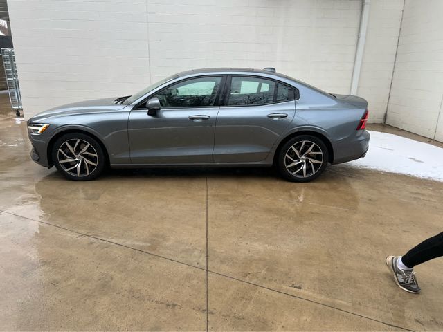 2020 Volvo S60 Momentum