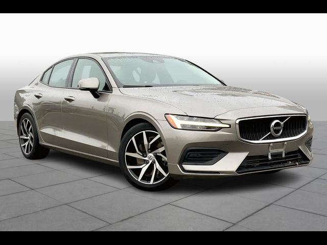 2020 Volvo S60 Momentum