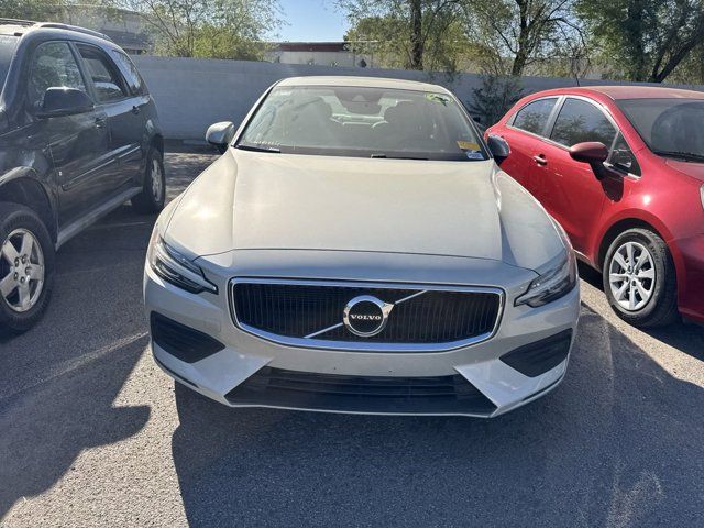 2020 Volvo S60 Momentum