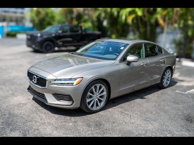 2020 Volvo S60 Momentum