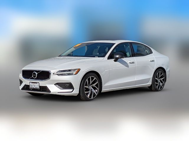 2020 Volvo S60 Momentum