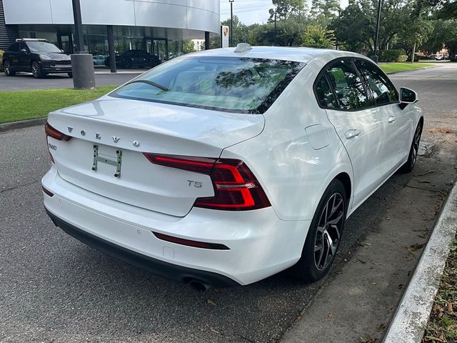 2020 Volvo S60 Momentum