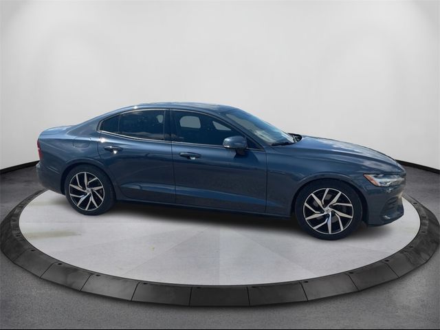 2020 Volvo S60 Momentum
