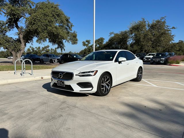 2020 Volvo S60 Momentum