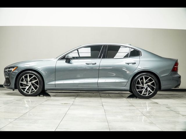 2020 Volvo S60 Momentum