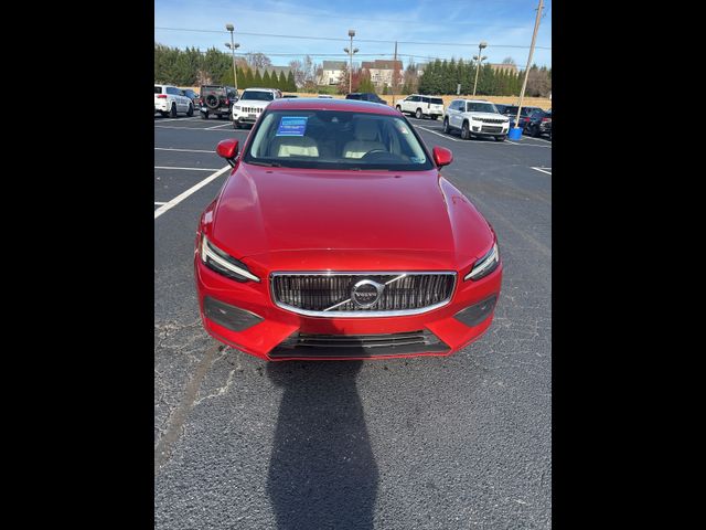2020 Volvo S60 Momentum