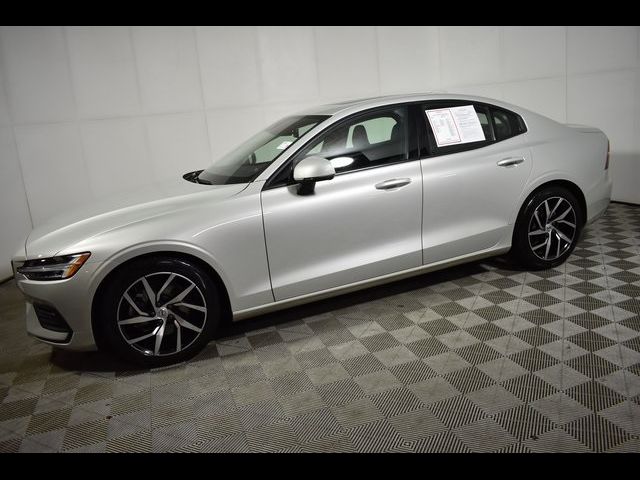 2020 Volvo S60 Momentum