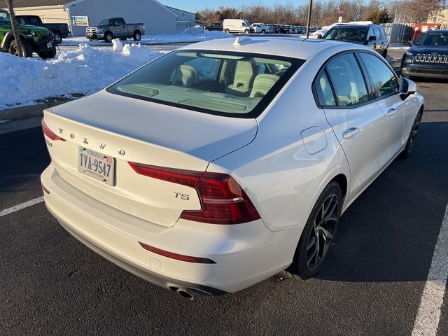 2020 Volvo S60 Momentum