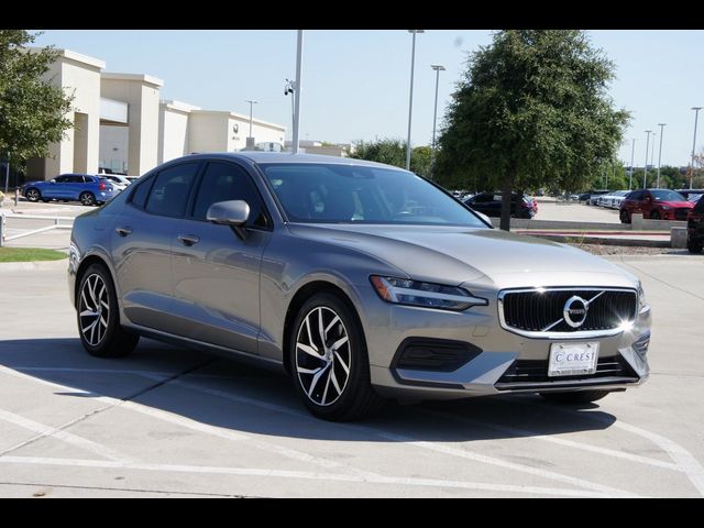 2020 Volvo S60 Momentum