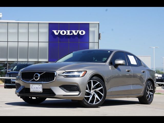 2020 Volvo S60 Momentum