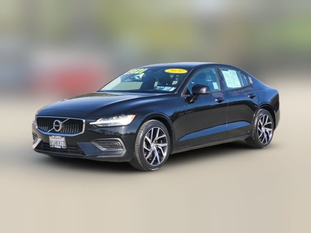 2020 Volvo S60 Momentum